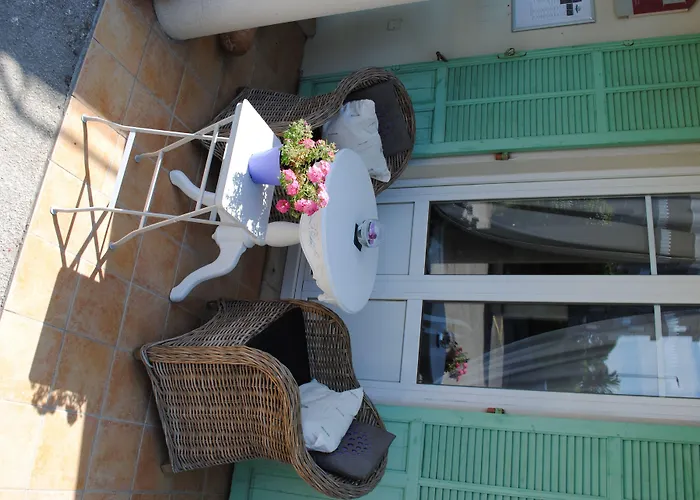 Ξενοδοχείο La Des Oliviers Καν-συρ-Μερ