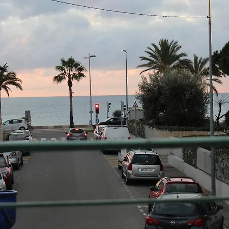 La Des Oliviers 3* Cagnes-sur-Mer