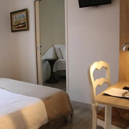 Hotel La Villa Des Oliviers 3*