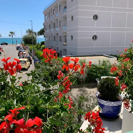 Hotel La Villa Des Oliviers 3*