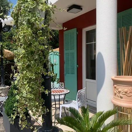 Hotel Hotel La Villa Des Oliviers 3*
