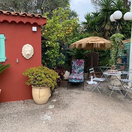 La Des Oliviers, Seaside Hotel