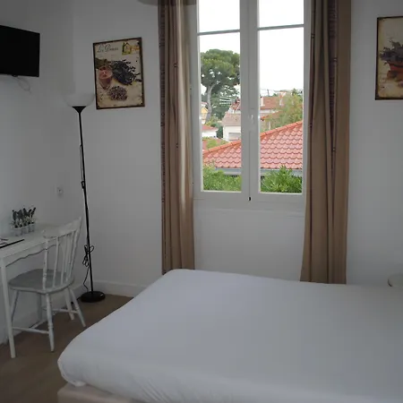 La Des Oliviers, Seaside 3*