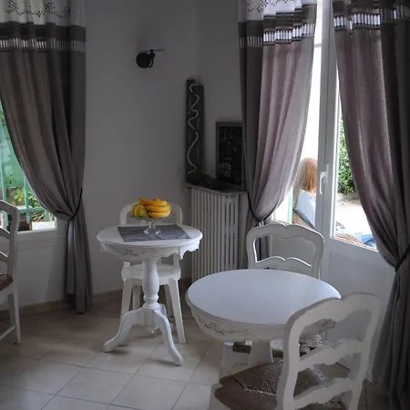 La Des Oliviers, Seaside 3*