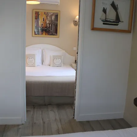 La Des Oliviers, Seaside 3*