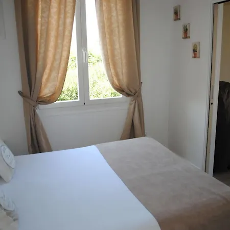 Hotel Hotel La Villa Des Oliviers 3*