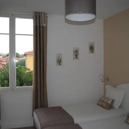 Hotel La Villa Des Oliviers 3*
